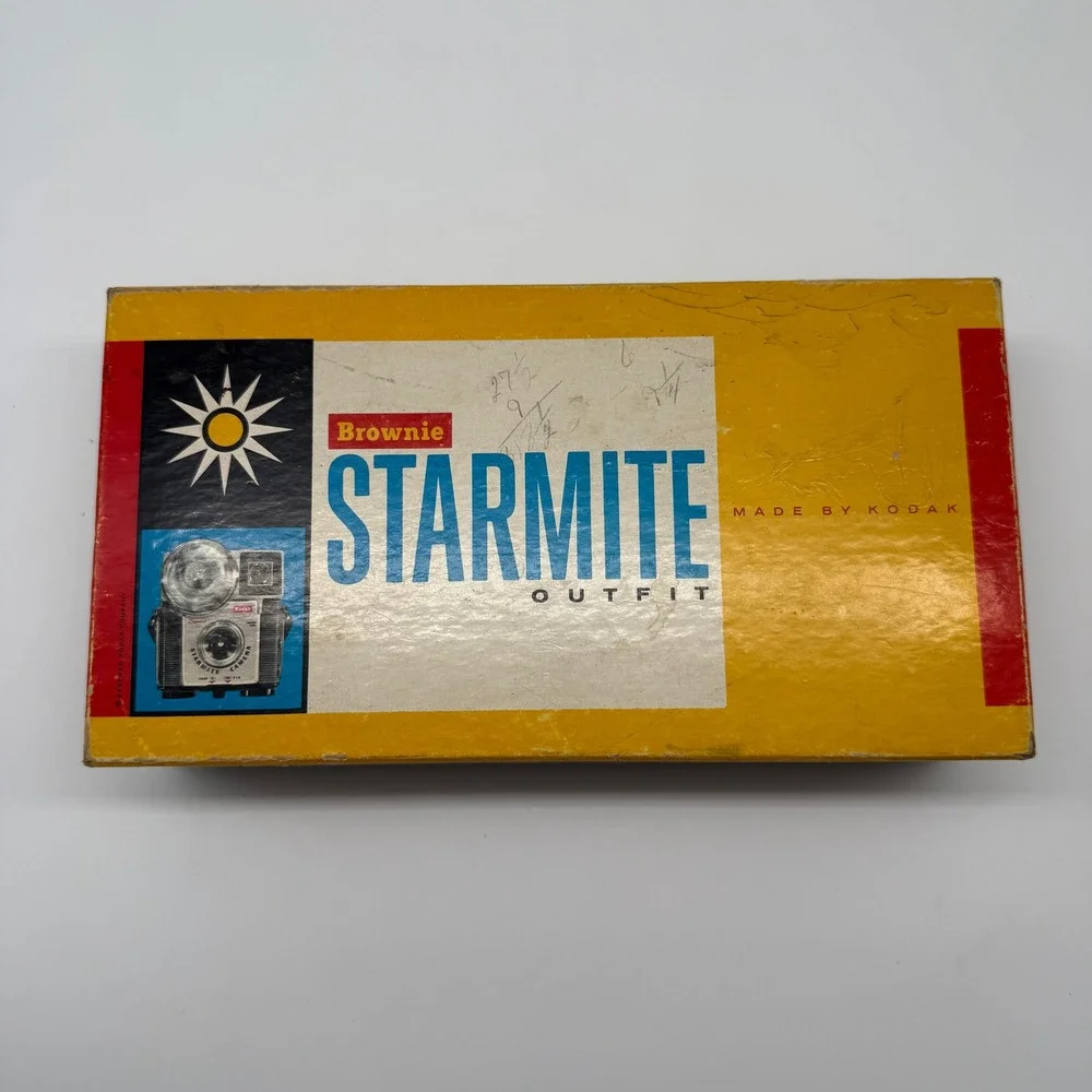 Kodak Brownie Starmite Camera Outfit Vintage 127 Film Gray Kit with Box Bulbs
